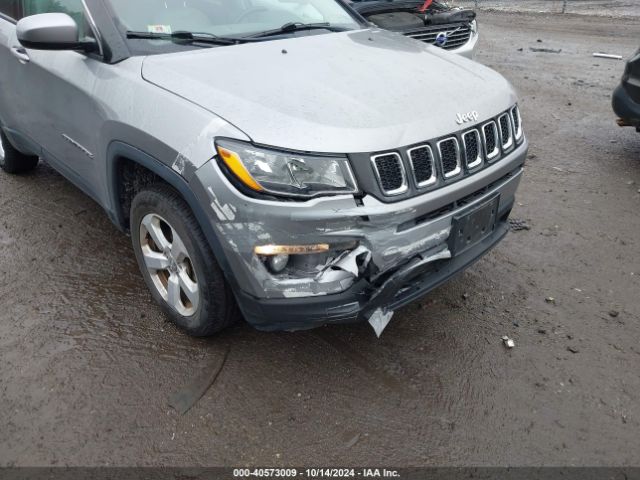 3C4NJDBB5JT114914 Jeep Compass Latitude 4x4