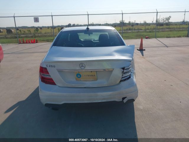 WDDGF4HBXEG224102 Mercedes-Benz C 250 Luxury/sport