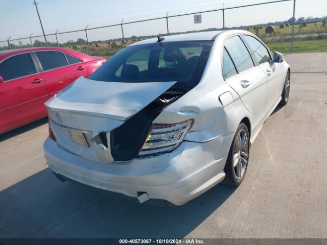 WDDGF4HBXEG224102 Mercedes-Benz C 250 Luxury/sport