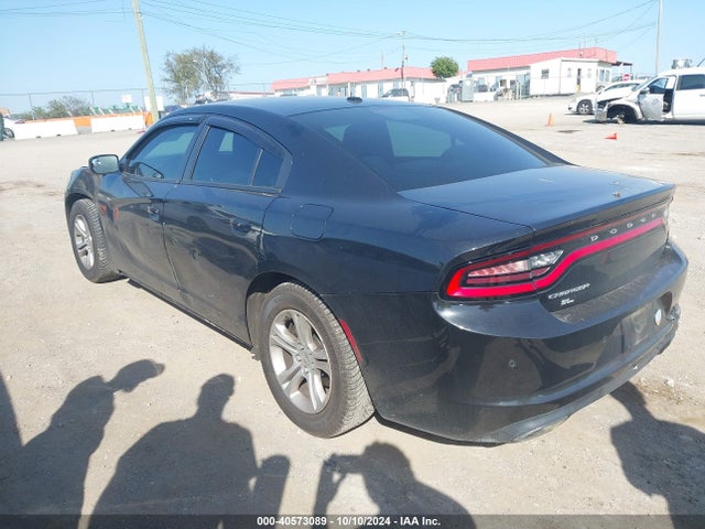 2C3CDXBG4FH840649 Dodge Charger Se