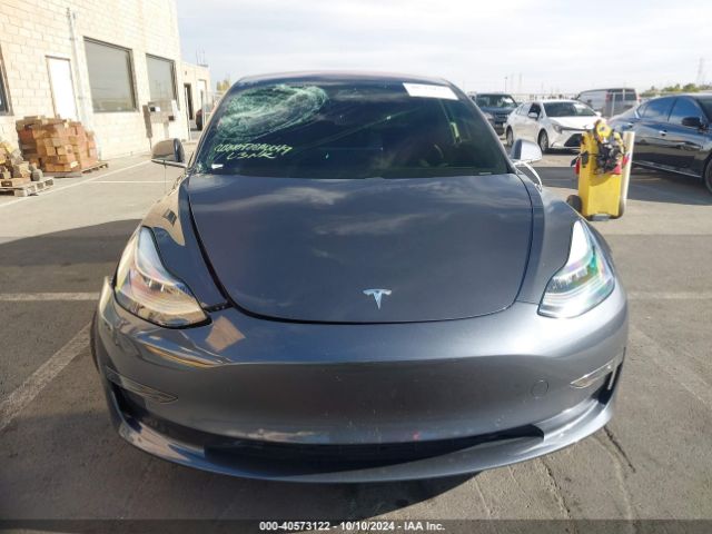5YJ3E1EA9JF049741 Tesla MODEL 3