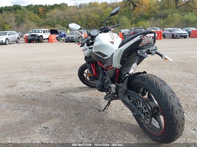 2022 Kawasaki Er650 K მანქანა იყიდება აუქციონზე, vin: ML5EREK15NDA58794, აუქციონის ნომერი: 40573226
