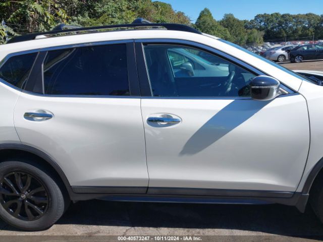 5N1AT2MV4JC732611 Nissan ROGUE SV