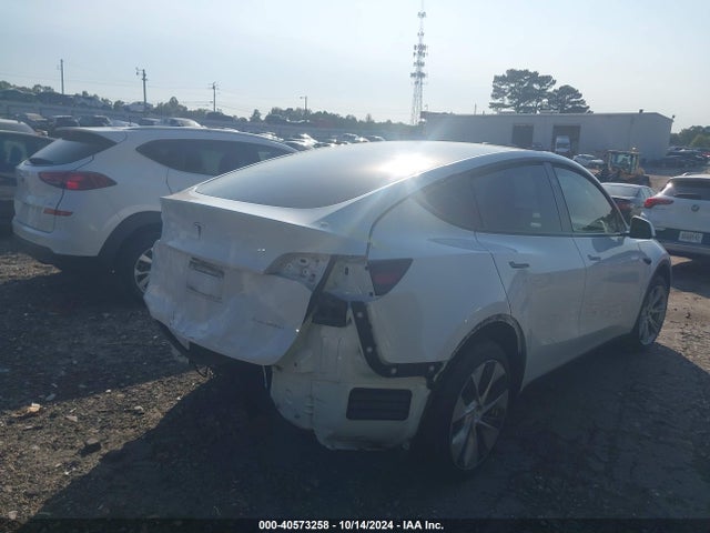 2023 TESLA MODEL Y 7SAYGDEEXPF838111 Photo 3
