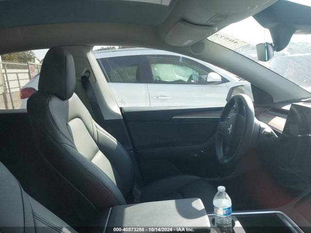 2023 TESLA MODEL Y 7SAYGDEEXPF838111 Photo 4