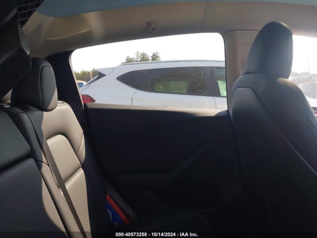 2023 TESLA MODEL Y 7SAYGDEEXPF838111 Photo 7