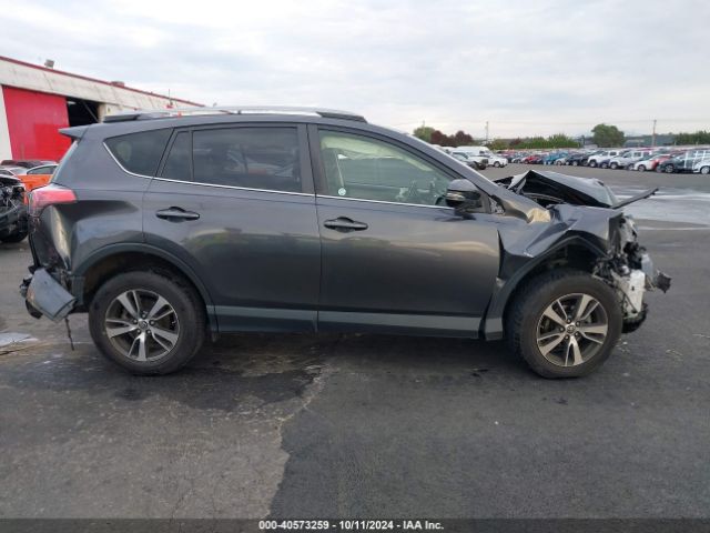 JTMRFREV8JJ214826 Toyota Rav4 Adventure/xle