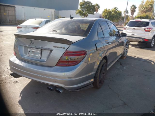 2010 MERCEDES-BENZ C 63 AMG WDDGF7HB3AF450354 Photo 3