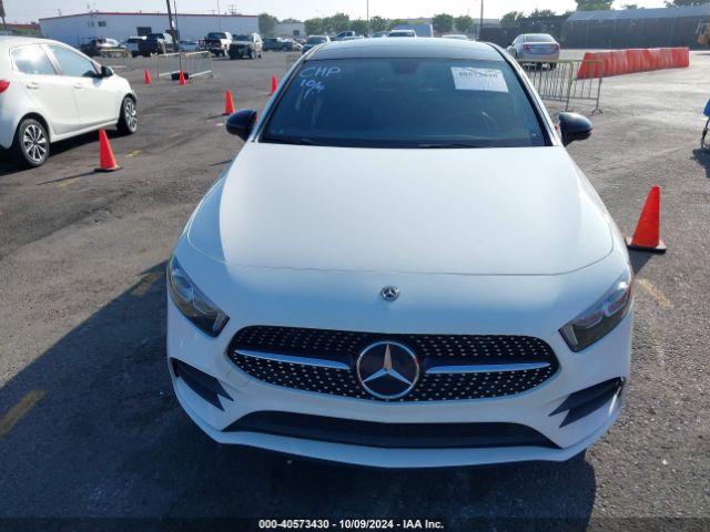 W1K3G4EB4LJ212432 Mercedes-Benz A 220