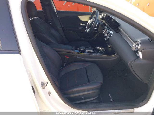 W1K3G4EB4LJ212432 Mercedes-Benz A 220