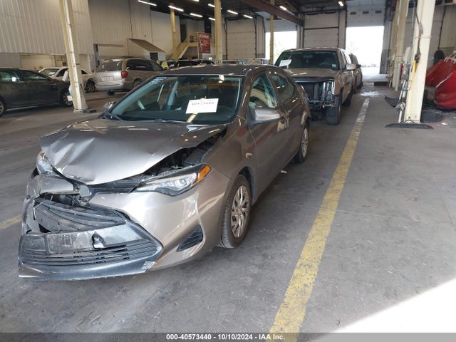 Toyota COROLLA LE 2017 2T1BURHE4HC759530 Image 2