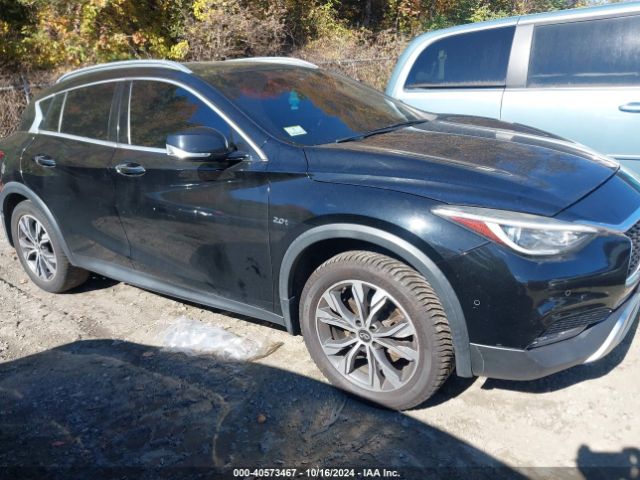 SJKCH5CR1HA020645 Infiniti Qx30 Premium