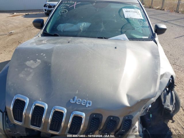 1C4PJLAS9GW362607 Jeep Cherokee Sport