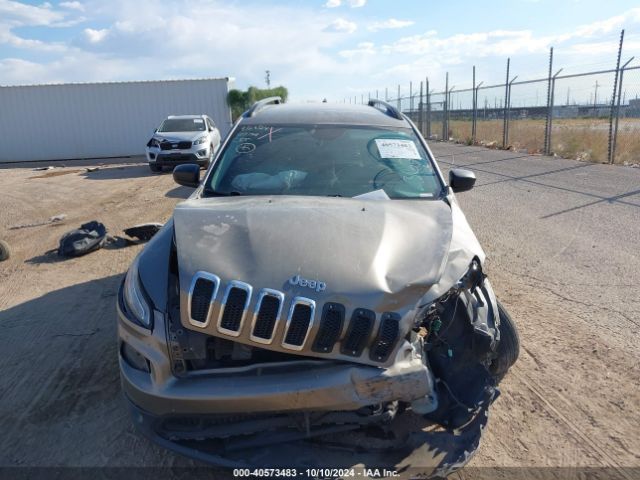 1C4PJLAS9GW362607 Jeep Cherokee Sport