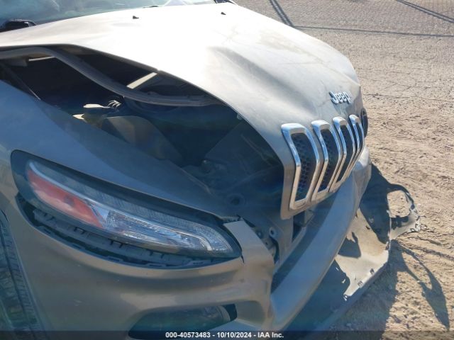 1C4PJLAS9GW362607 Jeep Cherokee Sport