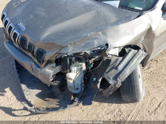 1C4PJLAS9GW362607 Jeep Cherokee Sport