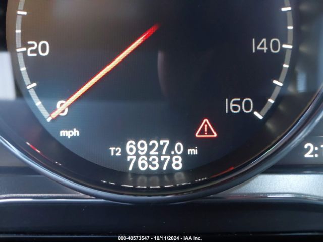 YV140MEKXH1352005 Volvo V60 T5 Premier