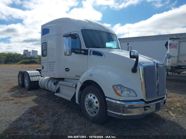 Продаж на аукціоні авто 2020 Kenworth T680, vin: 1XKYD49X4LJ390425, номер лоту: 40573583