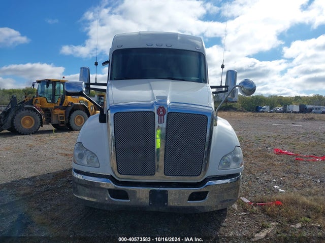 Продаж на аукціоні авто 2020 Kenworth T680, vin: 1XKYD49X4LJ390425, номер лоту: 40573583