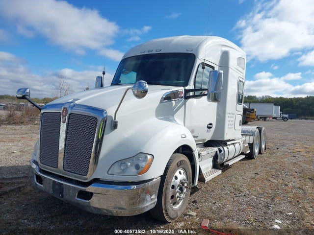 Продаж на аукціоні авто 2020 Kenworth T680, vin: 1XKYD49X4LJ390425, номер лоту: 40573583