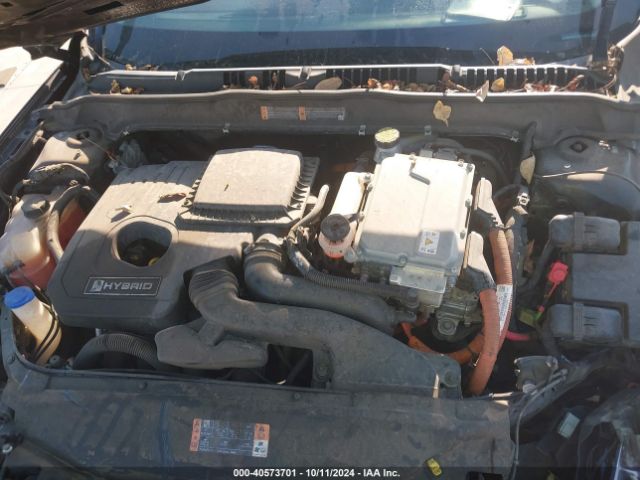 3FA6P0MU7KR110555 Ford Fusion Hybrid Sel