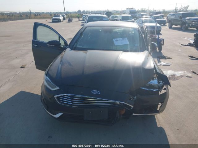 3FA6P0MU7KR110555 Ford Fusion Hybrid Sel