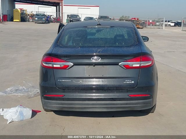 3FA6P0MU7KR110555 Ford Fusion Hybrid Sel