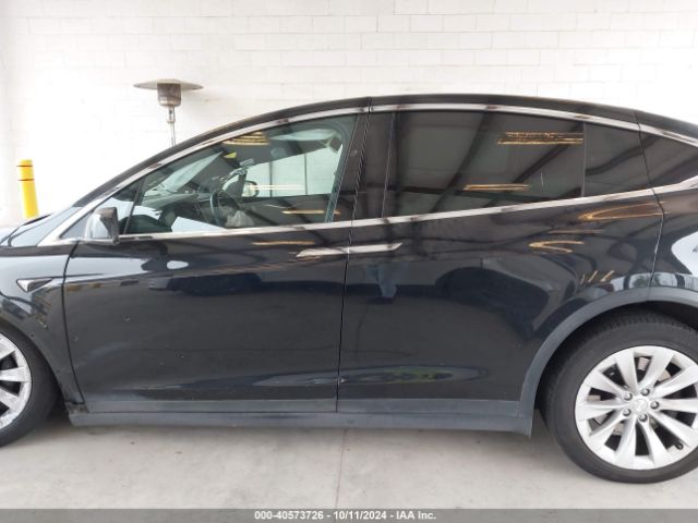 5YJXCBE27HF045672 Tesla Model X 100d/75d/90d