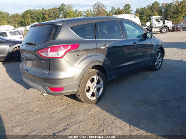 1FMCU0G70FUB17966 Ford ESCAPE SE