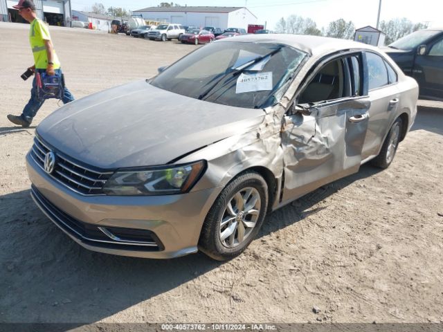 1VWAA7A31JC002890 Volkswagen Passat 2.0t R-line/2.0t S