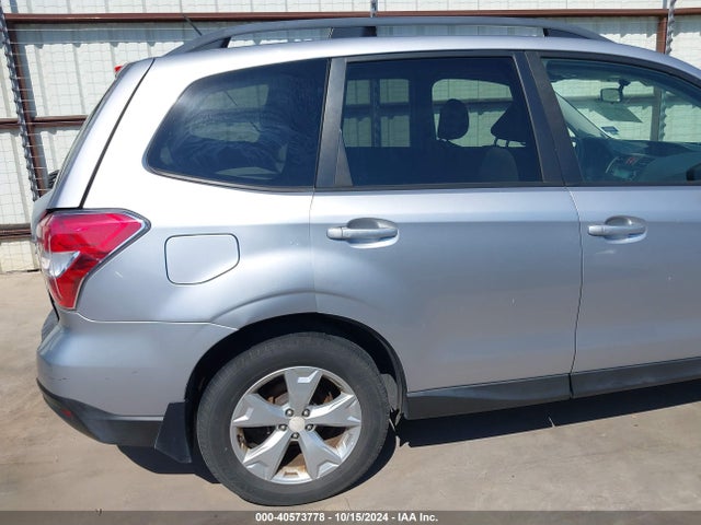 Subaru Forester 2.5i Premium 2015 JF2SJADC1FH462126 Image 17