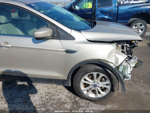 Ford ESCAPE SE 2017 1FMCU0GD1HUB51357 Image 18