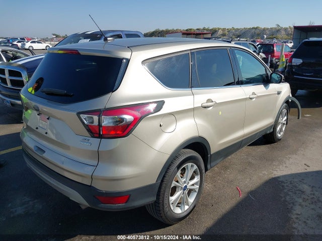 Ford ESCAPE SE 2017 1FMCU0GD1HUB51357 Image 4