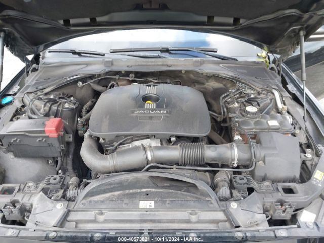 2017 JAGUAR XE SAJAD4BG4HA956227 Photo 9