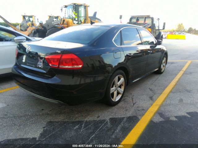 1VWAT7A32EC041617 Volkswagen Passat 1.8t Wolfsburg Edition