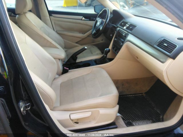1VWAT7A32EC041617 Volkswagen Passat 1.8t Wolfsburg Edition