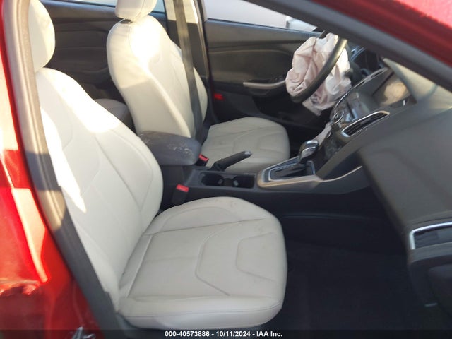 1FADP3J23JL249896 Ford Focus Titanium