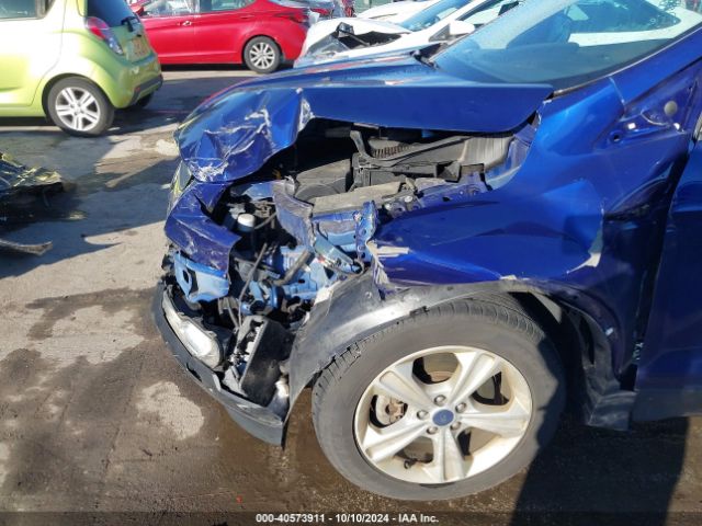 1FMCU9G99FUB25683 Ford ESCAPE SE