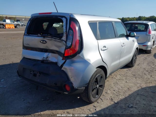 KNDJN2A26F7786565 KIA Soul