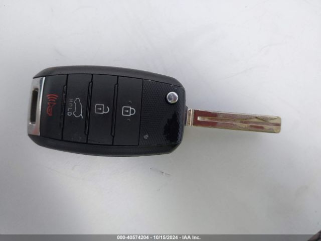 5XYKT3A62EG507097 KIA SORENTO LX