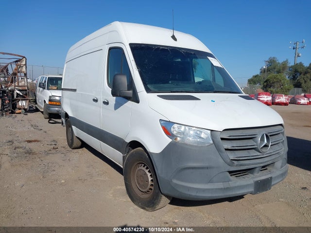 W1W4DBHY3MT053781 Mercedes-Benz Sprinter 2500 Standard Roof I4 Diesel