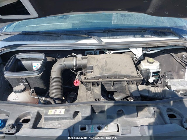 W1W4DBHY3MT053781 Mercedes-Benz Sprinter 2500 Standard Roof I4 Diesel