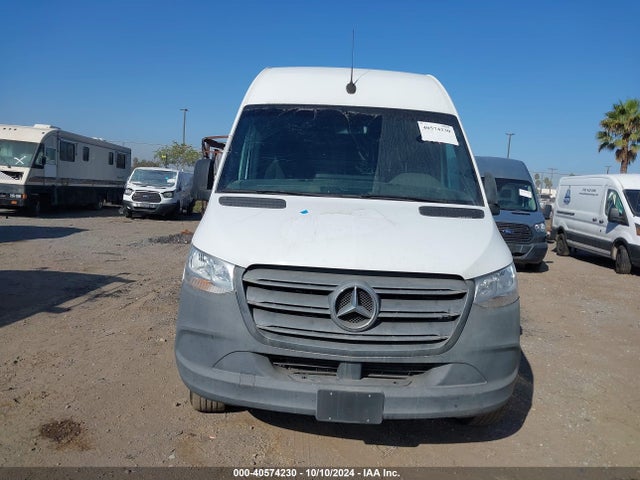 W1W4DBHY3MT053781 Mercedes-Benz Sprinter 2500 Standard Roof I4 Diesel
