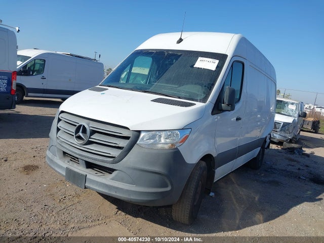W1W4DBHY3MT053781 Mercedes-Benz Sprinter 2500 Standard Roof I4 Diesel