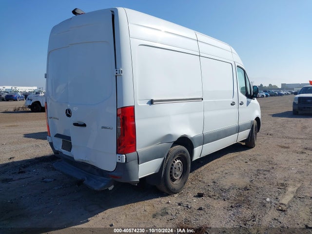 W1W4DBHY3MT053781 Mercedes-Benz Sprinter 2500 Standard Roof I4 Diesel