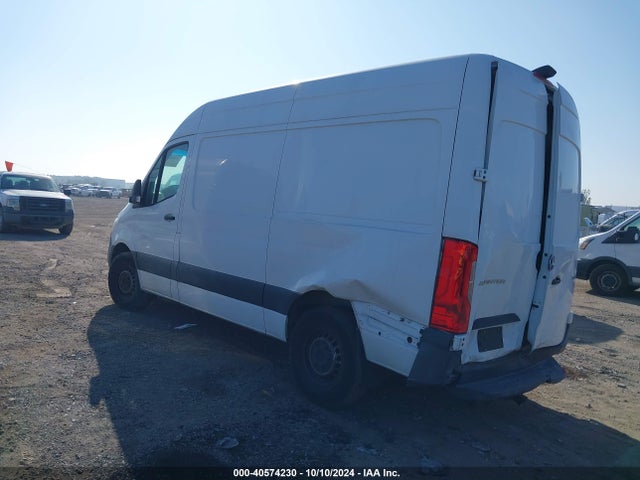 W1W4DBHY3MT053781 Mercedes-Benz Sprinter 2500 Standard Roof I4 Diesel