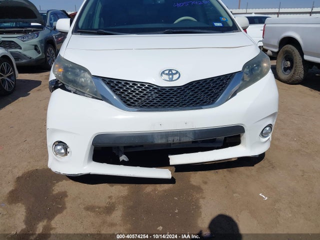 Toyota Sienna Se 8 Passenger 2014 5TDXK3DC8ES433942 Image 18