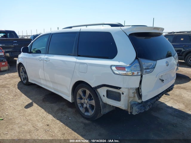 Toyota Sienna Se 8 Passenger 2014 5TDXK3DC8ES433942 Image 3