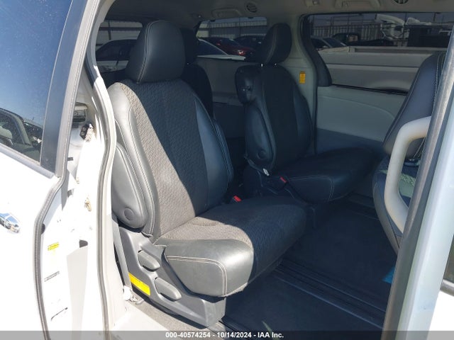 Toyota Sienna Se 8 Passenger 2014 5TDXK3DC8ES433942 Image 8