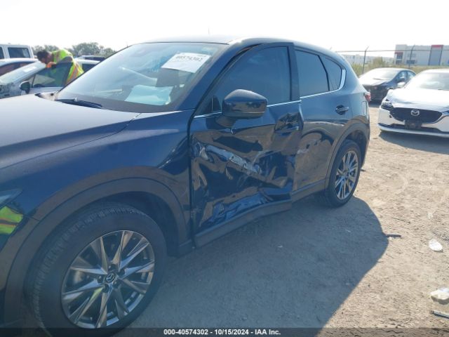 JM3KFBEY1M0343561 Mazda Cx-5 Signature